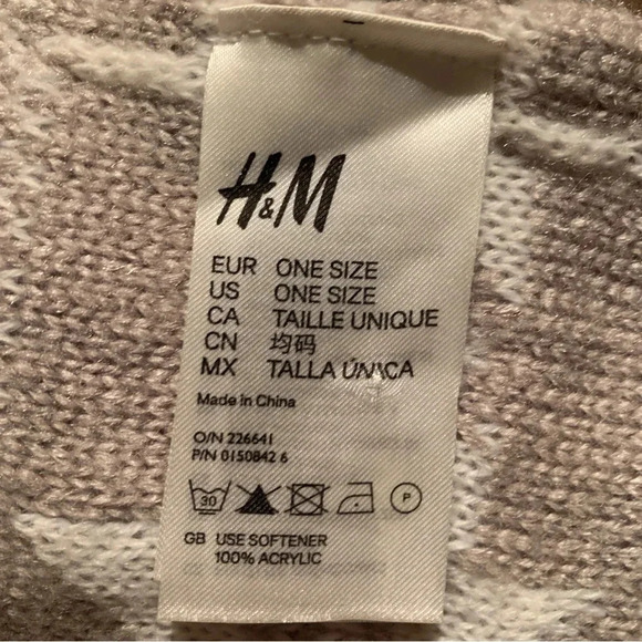 H&M Scarf - Picture 5 of 5